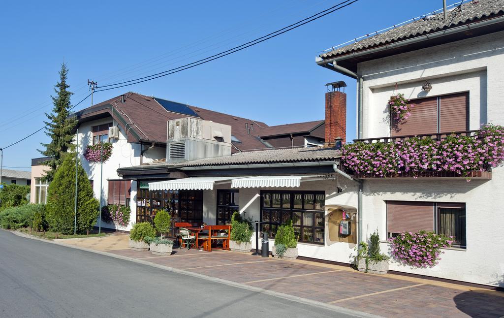Guesthouse Zganjer Ozalj Εξωτερικό φωτογραφία